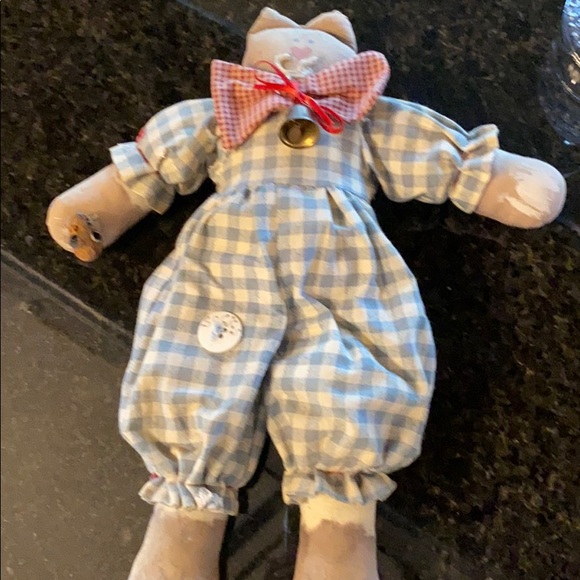 Country cat - Picture 2 of 2